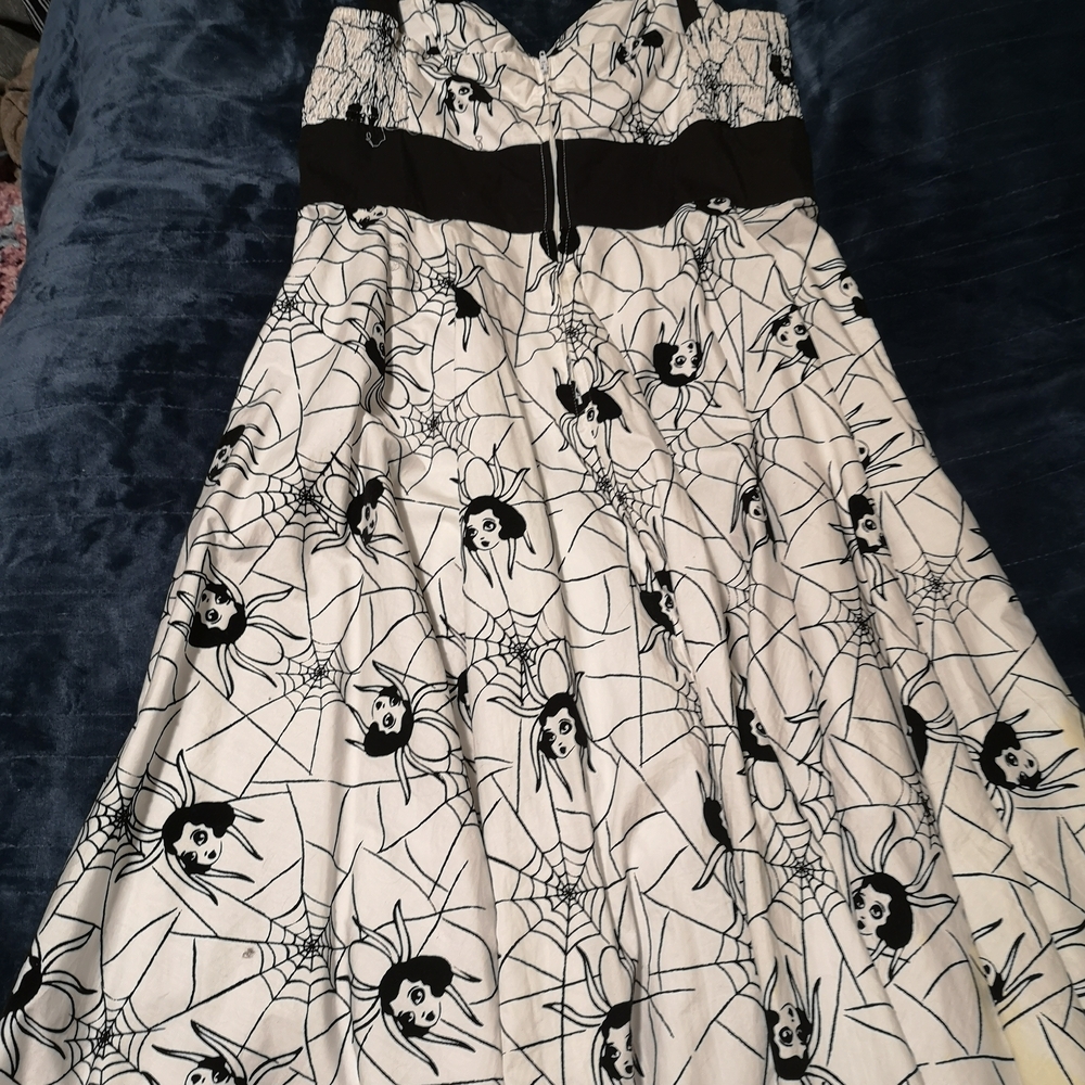Black & White Spider Web Print Fit-and-Flare Dress - Picture 3 of 7